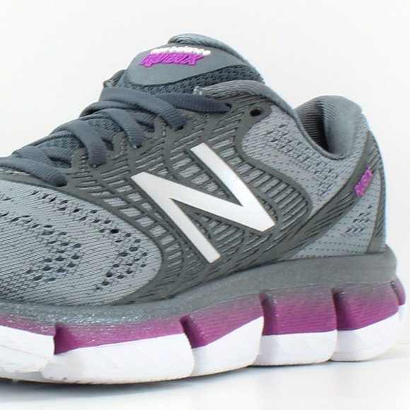 New Balance Womens Wrubxgb Gray Running Shoes - Picture 2 of 8